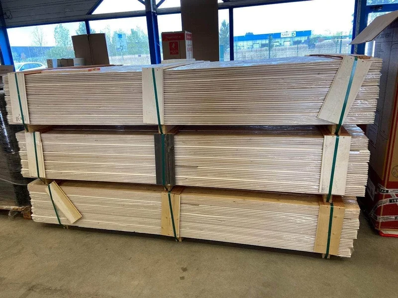 Lambris peint en blanc bois brut - 13x135 - L=2,53m
