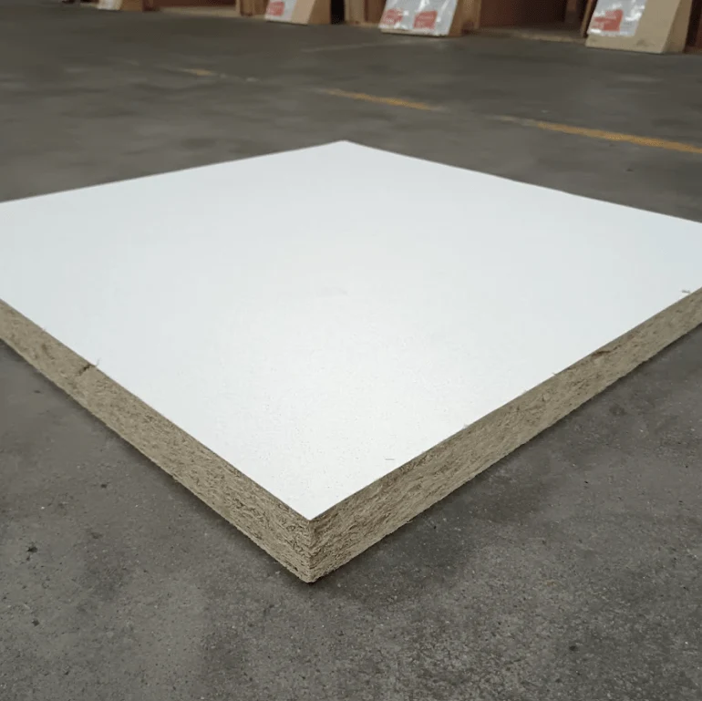 Faux-plafond laine de roche blanc Rockfon Ekla Th40 - Ep=40mm - 600x600
