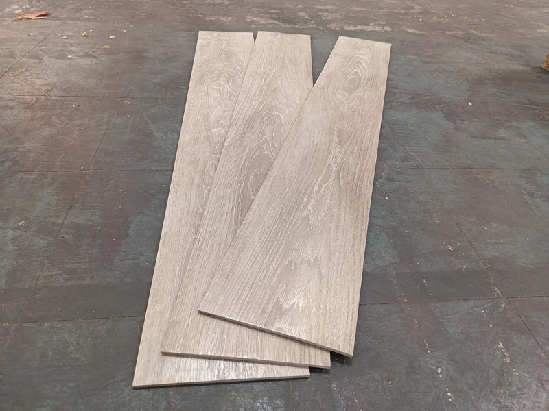 Lame PVC décor bois - 1200 x 180 x 20 mm