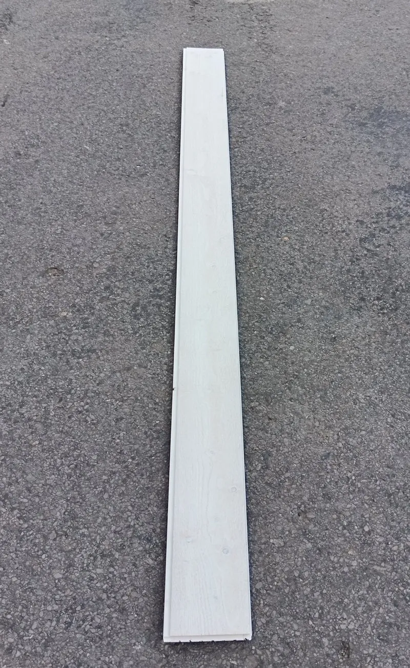 Lambris peint en blanc brut de sciage - 12 x 135 - L=2,05m