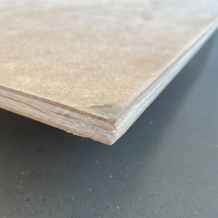 Contreplaqué Peuplier face HDF - 2450 x 1230 x 12,5 mm
