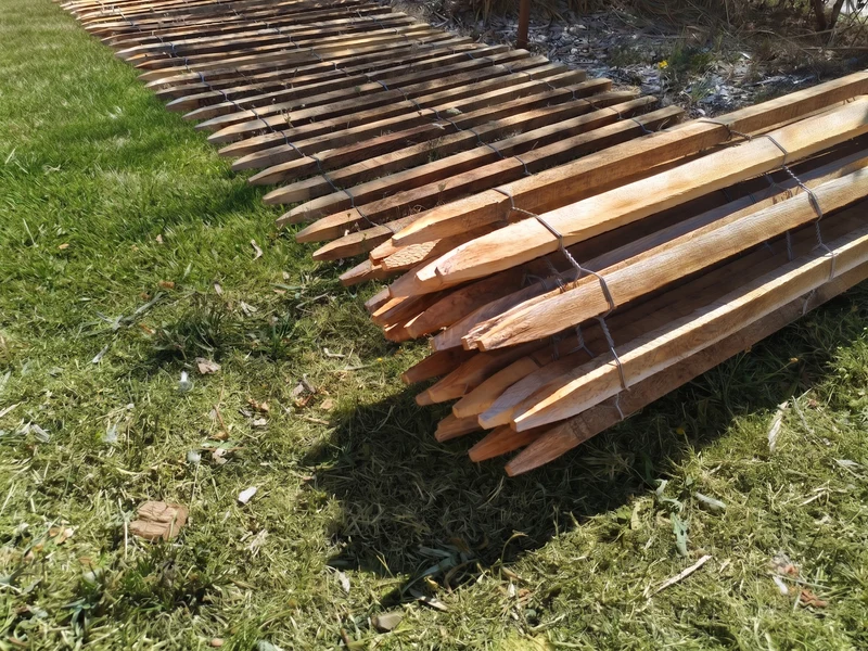 Ganivelle bois massif chêne calibré - hauteur 100 cm - L=5m - appointée (ecart 4/5 cm)