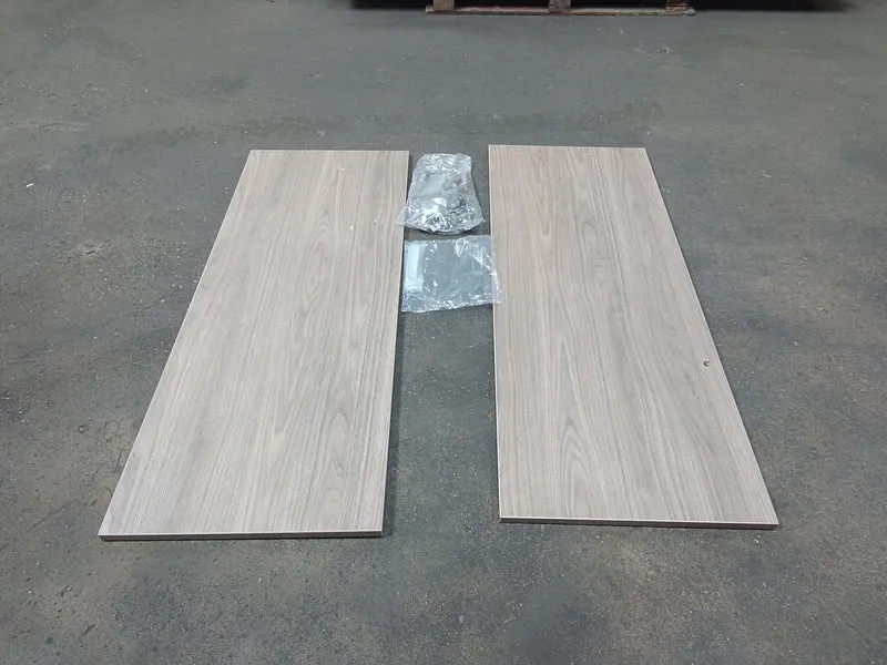Portes de placard aggloméré décor noyer - 1333 x 495 x 20 mm