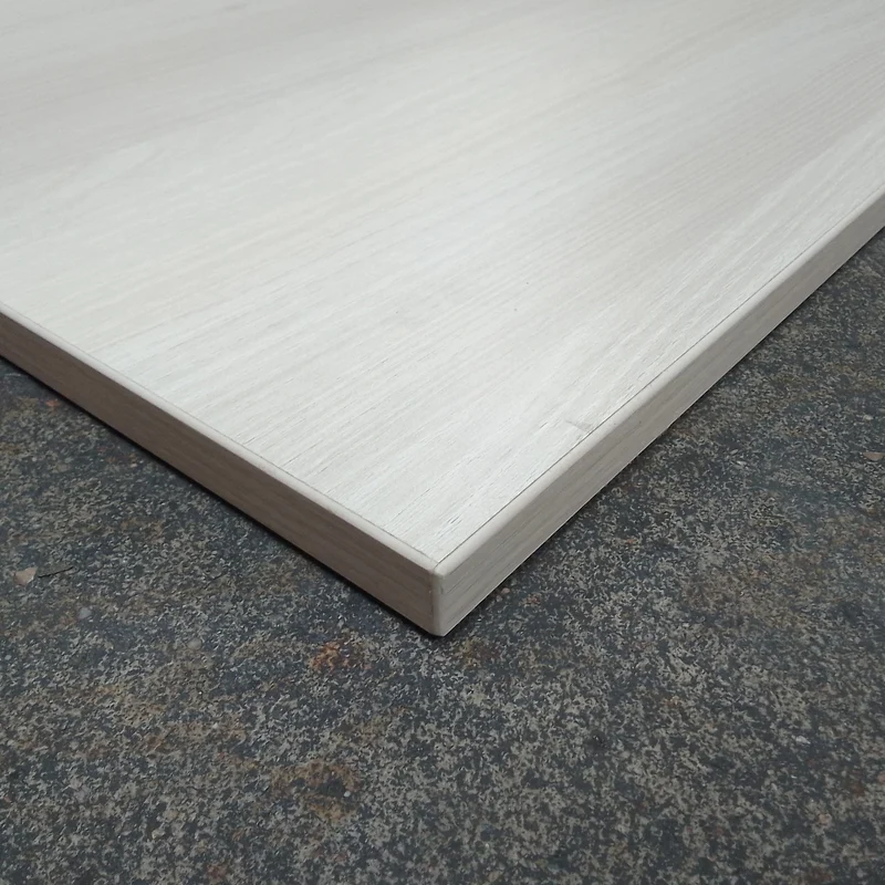 Tablette aggloméré décor bois clair - 1330 x 495 x 18 mm