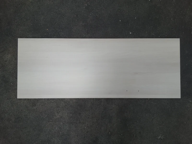 Tablette aggloméré décor bois clair - 1330 x 495 x 18 mm