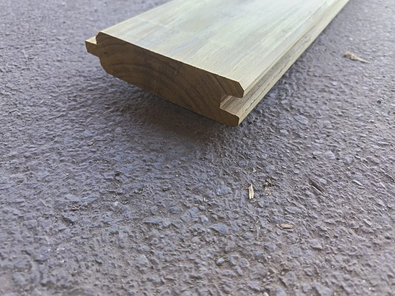 Bardage pin classe 4 vert - 36x133 - L=2,48m