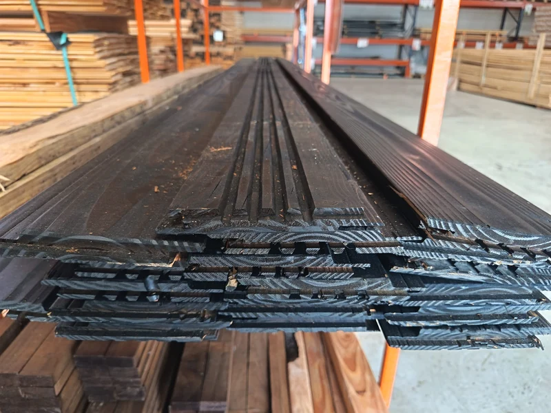 Bardage douglas peint noir classe 3 - 20x125 - L=3,96m (profil Inca)