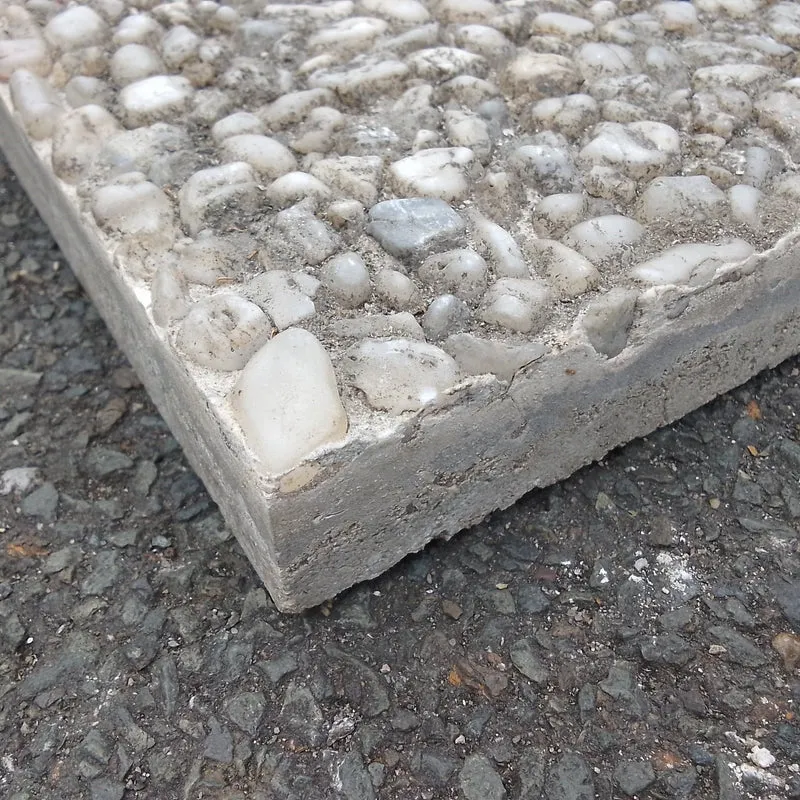 Dalle gravillonnée claire et grise (panachage) - 400 x 400 x 30 mm