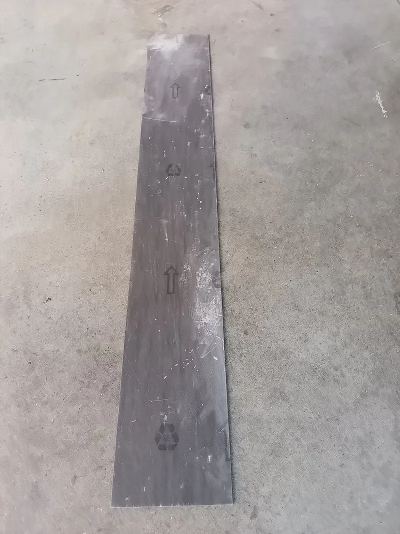 Dalle PVC gris foncé cérusé - 1200 x 180 mm - à coller