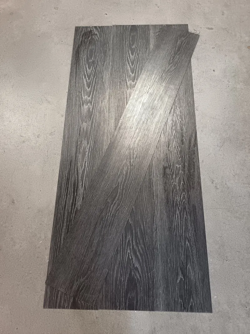 Dalle PVC noir cérusé - 1200 x 180 mm - à coller