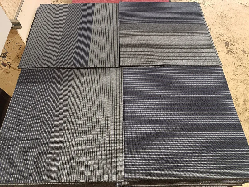 Dalle moquette bleu rayé - 500 x 500 mm