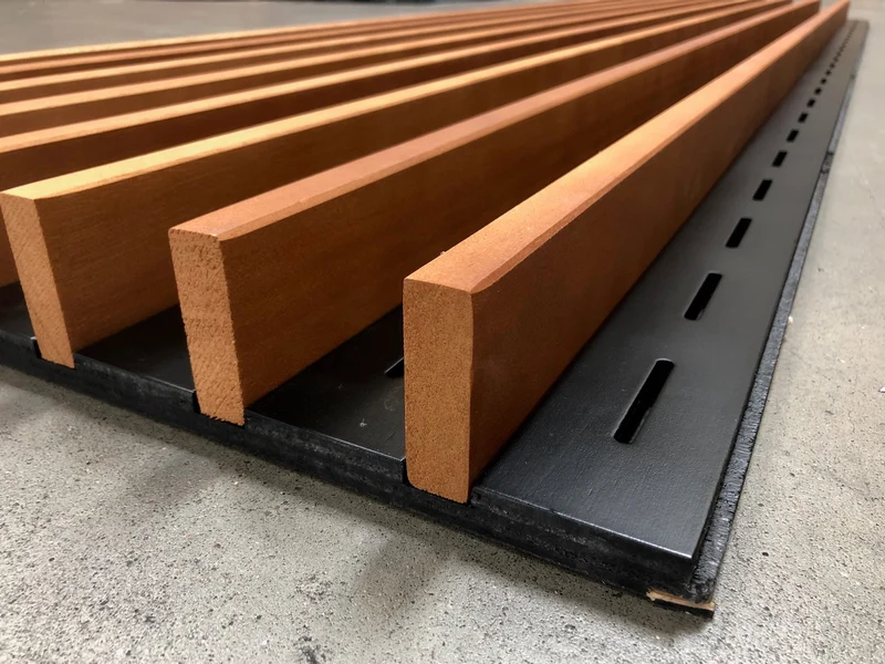 Panneaux spigoline acoustique bois massif et contreplaqué - 600 x 70 - L=2.4m