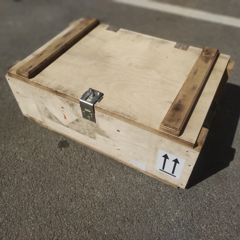 Caisse de transport contreplaqué - 650 x 420 x 270 mm