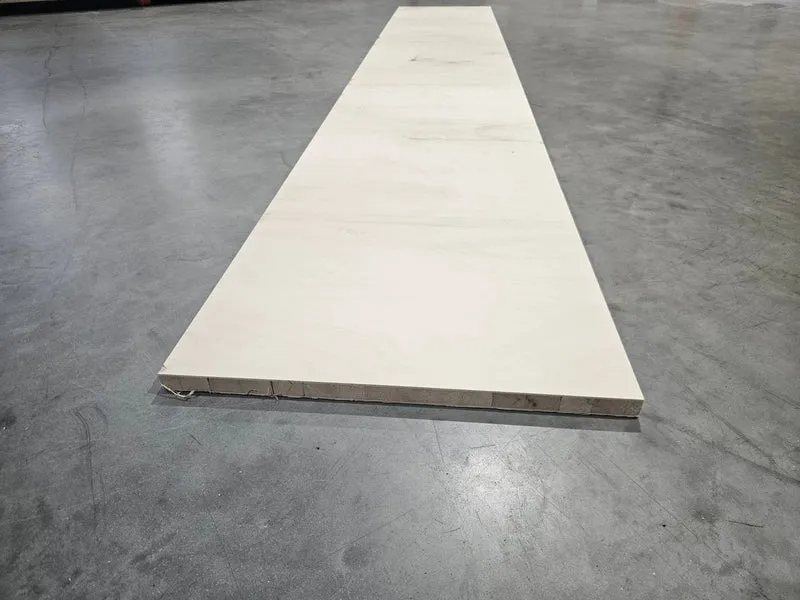 Tablette latté - 3000 x 500 x 25 mm Peuplier