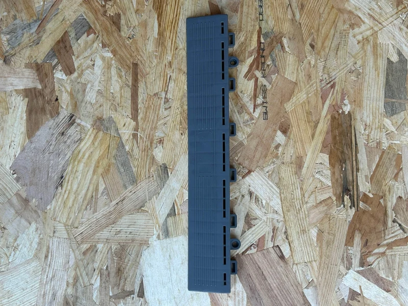 Bordure pour dalle de garage 400mm - femelle gris