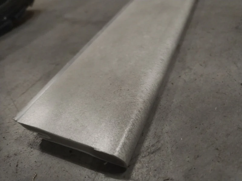Plinthe SMF décor Graphite taupe-Venise 2500x59x17,4mm
