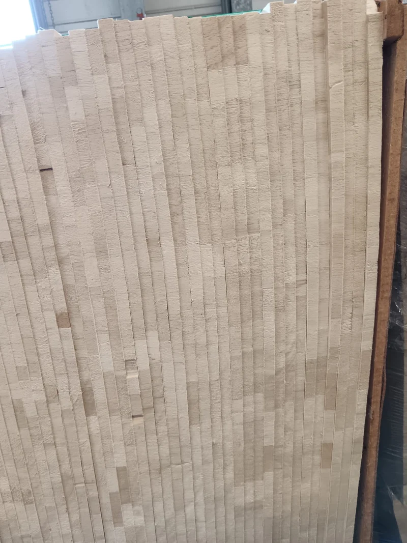 Panneau décoratif bois balsa - 2500 x 1260 x 15mm (défaut visuel)