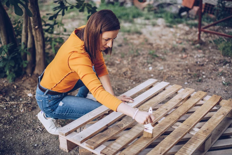 Gartenmöbelöl und Terrassenöl für Holzschutz und Pflege außen