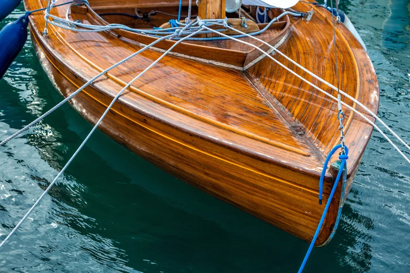 Yachtlack Bootslack glänzend für Holz & Metall außen UV-beständig